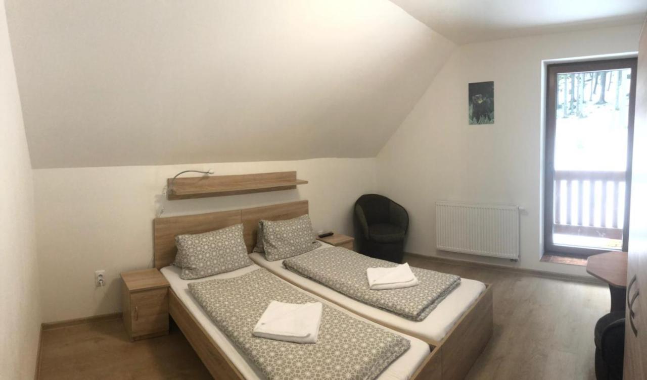 Chata Spalena Sprava Tanapu Zuberec Bagian luar foto