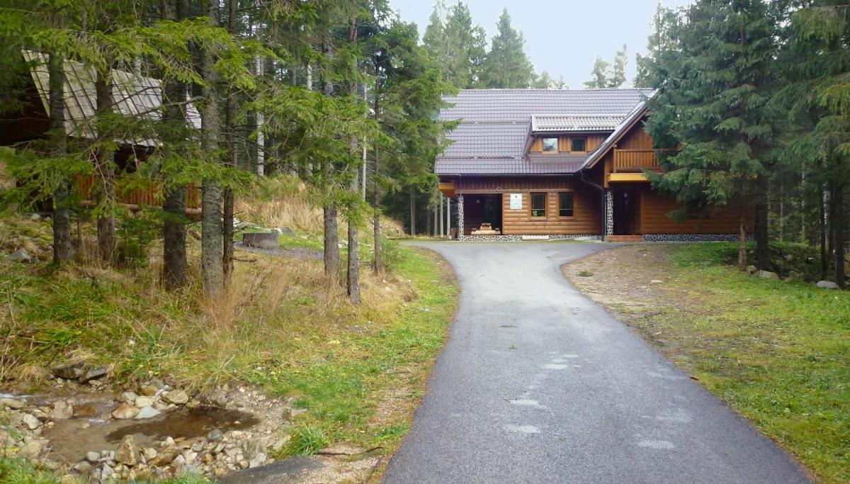 Chata Spalena Sprava Tanapu Zuberec Bagian luar foto